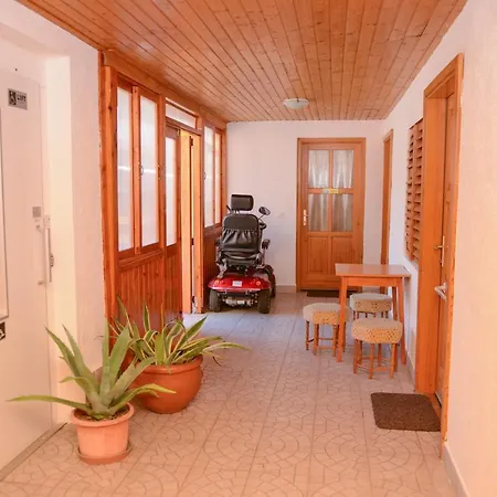 Bed & Breakfast Napsugar Panzio *