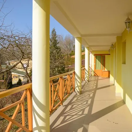 Bed & Breakfast Napsugar Panzio
